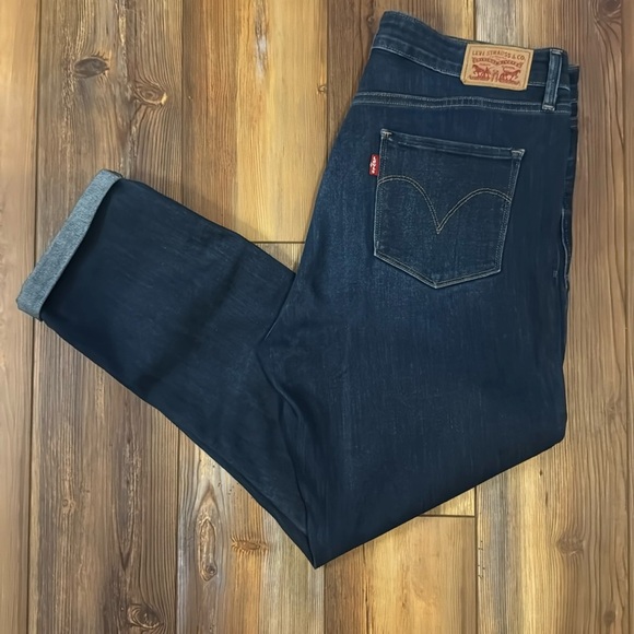 Levi’s women’s size 31 dark wash stretch - Picture 5 of 6